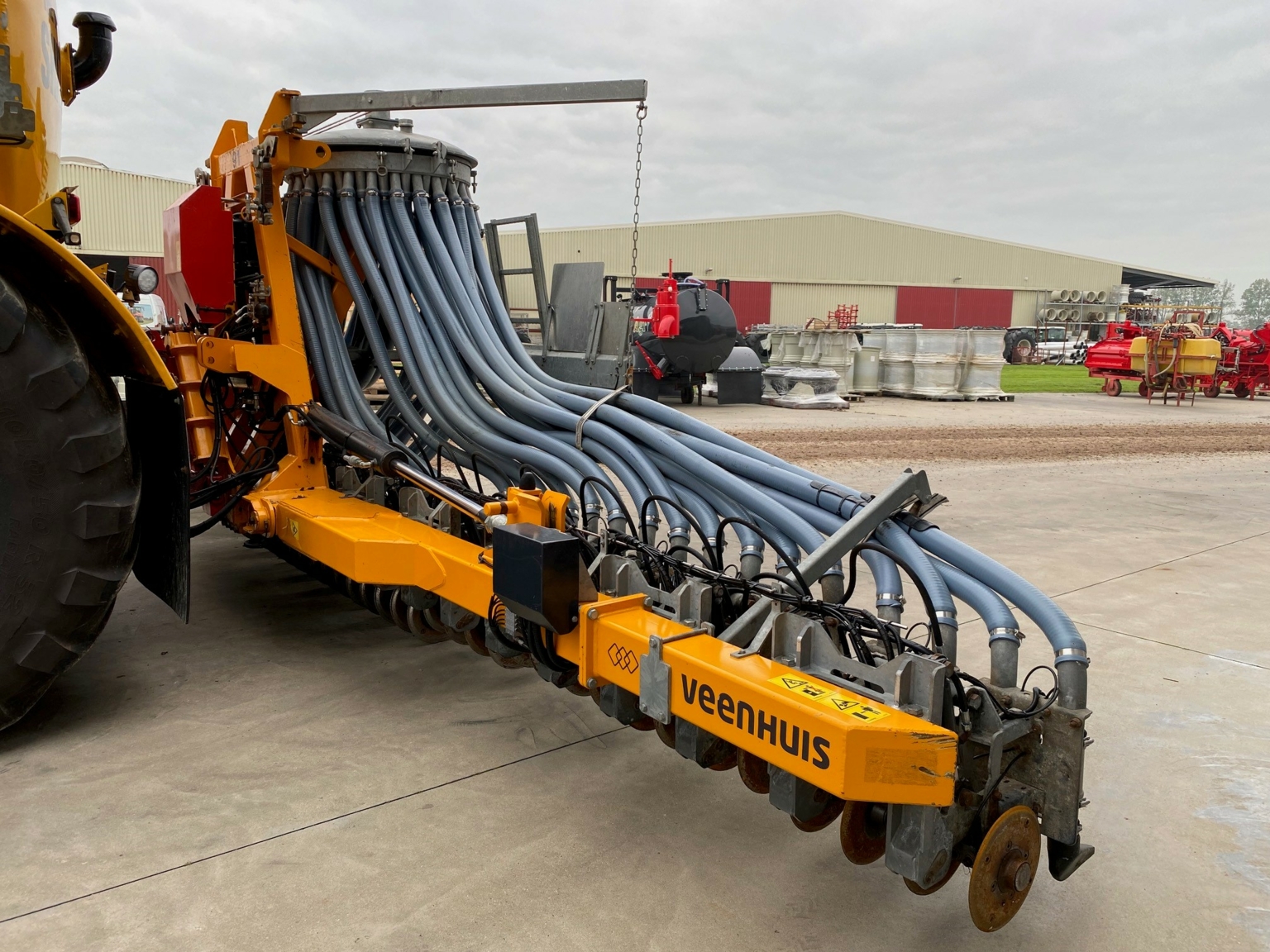 Veenhuis 8.4m graslandbemester met sectieafsluiting