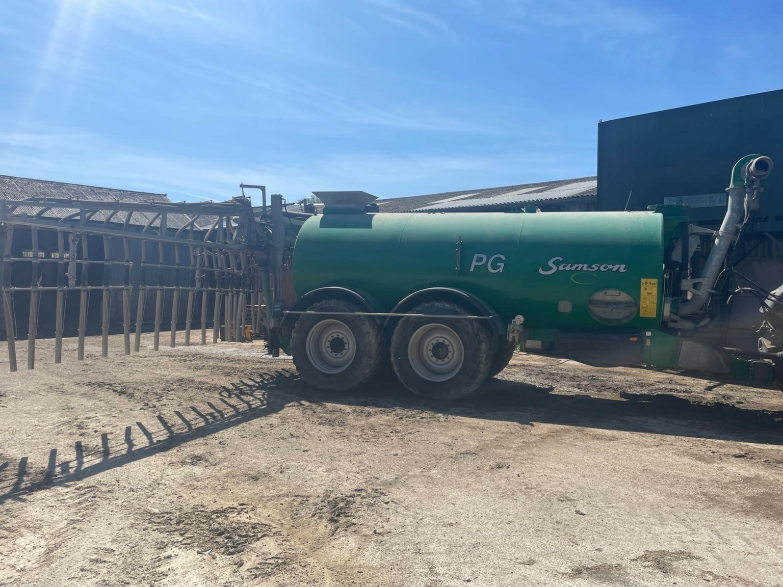 Samson PG18 met sleepslangboom