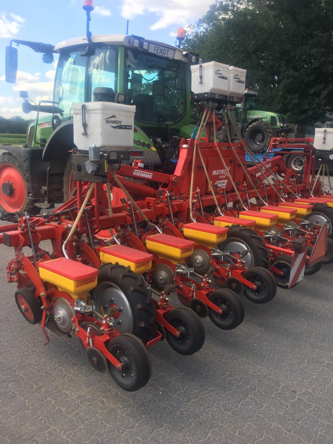 Grimme Matrix 1200 bietenzaaier Sectieafsluiting en Granulaat