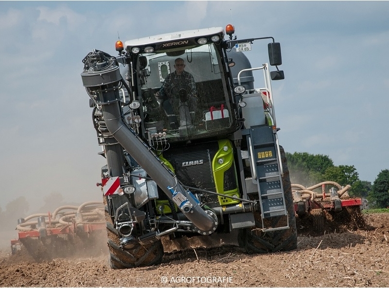 Claas Xerion 4000 Saddle Track