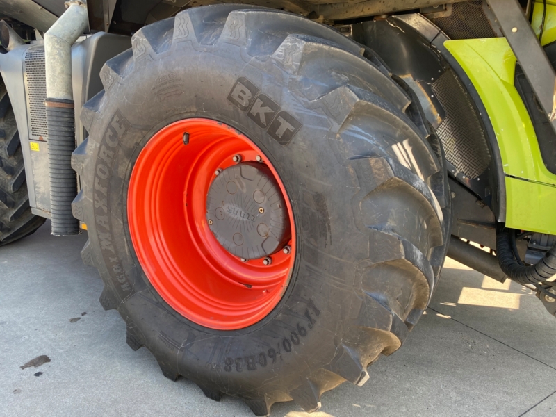 Claas Xerion 4000