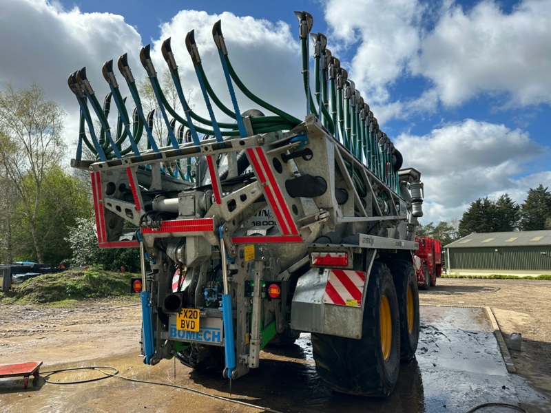 Joskin Volumetra18000 met Bomech 12m