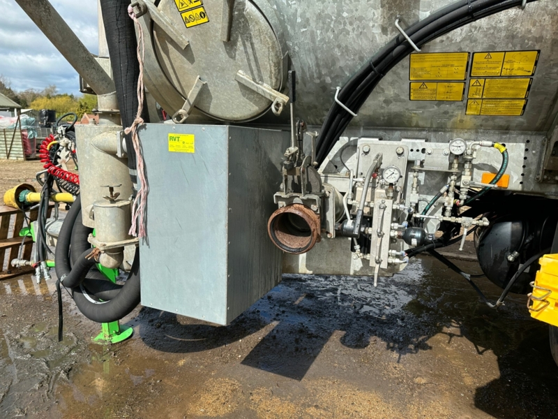 Joskin Volumetra18000 met Bomech 12m