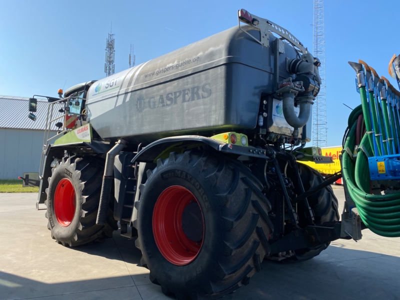 Claas Xerion 4000