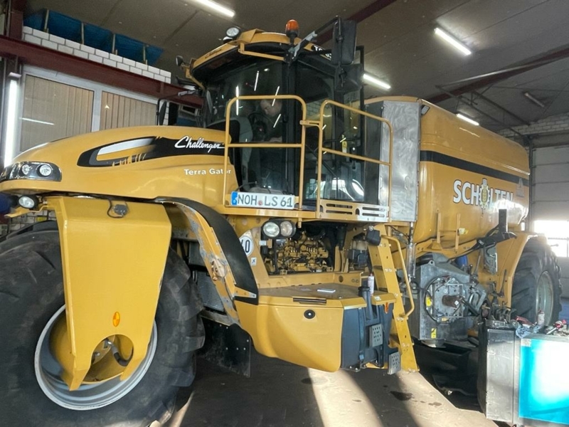 Terra Gator 8333