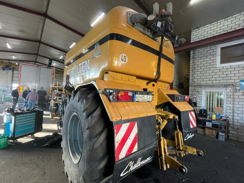 Terra Gator 8333
