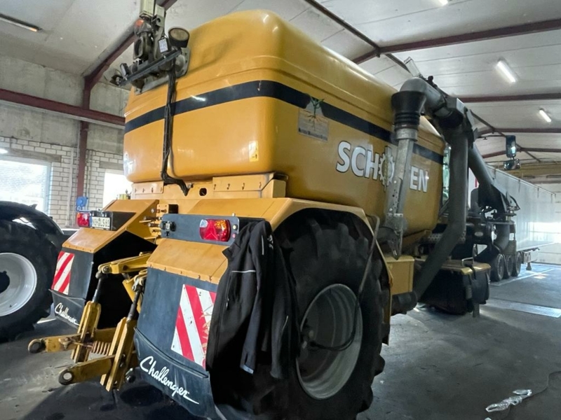 Terra Gator 8333