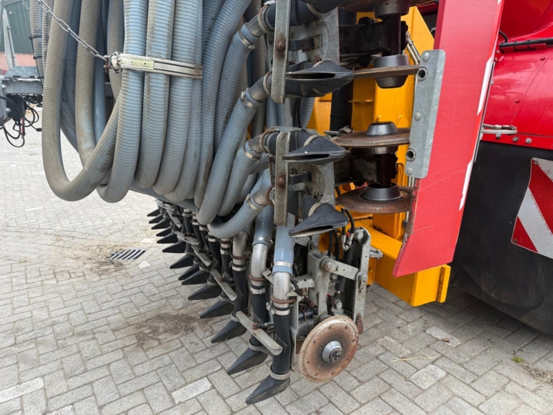 Veenhuis 840 Euroject Pro met secties